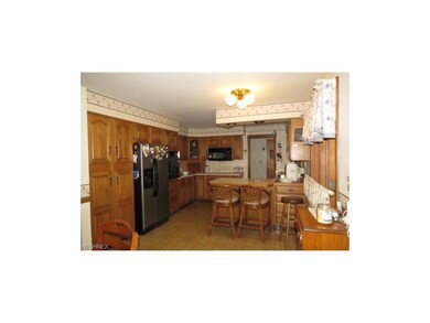 Kitchen W/Bar
