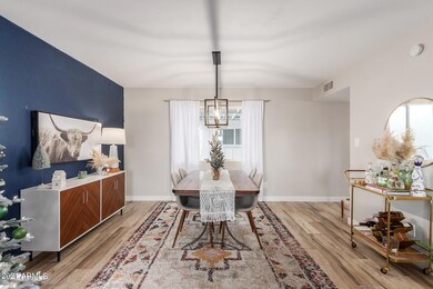 DINING ROOM 60