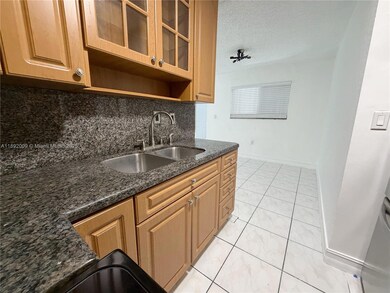 2565 W 56th St unit 101, Hialeah, FL 33016 - photo 4