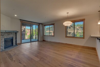 Beautiful hardwood floors, 9' ceilings, gas firepl