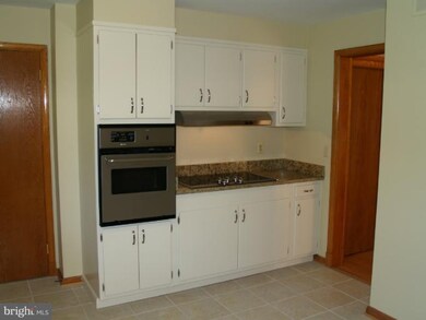 3302 Durbin Place, Falls Church, VA 22041 - photo 7