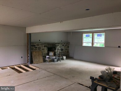 126 Glendale Rd, Exton, PA 19341 - photo 4