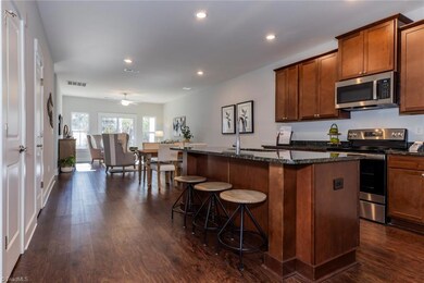 3914 SUDLEY POINT