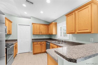 83 W Citrus Springs Blvd, Citrus Springs, FL 34434 - photo 4