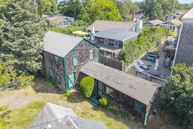 37 Pearl St, Provincetown, MA 2657 - photo 2