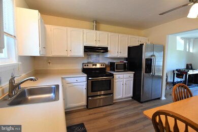 202 Glen Rd, Pasadena, MD 21122 - photo 6