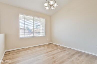 020-photo-dining-room-11922308