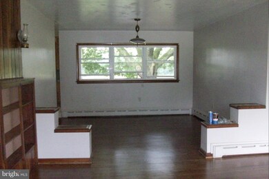 2404 Trevanion Rd, Taneytown, MD 21787 - photo 4