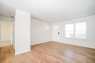 5761 Ricardo Dr, Galloway, OH 43119 - photo 3