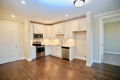 Kitchen offers stainless steel appliances, beautif