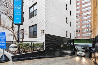 The Mayfair unit PSPOT 15, New York, NY 10021 - photo 2