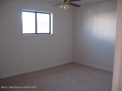 730 S Marx Ln, La Barge, WY 83123 - photo 4