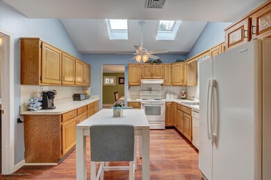 08-Kitchen