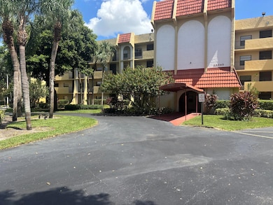 23345 Carolwood Ln unit 101, Boca Raton, FL 33428 - photo 2