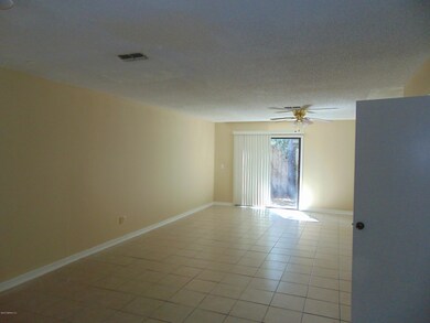 4290 Melissa Ct W, Jacksonville, FL 32210 - photo 4