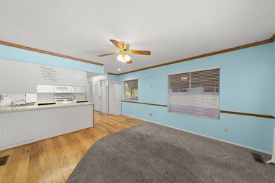 180 N 1100 E unit 8, Washington, UT 84780 - photo 5