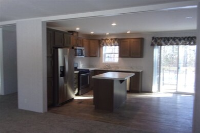 73 Madison Shore Blvd, Madison, NH 03849 - photo 5