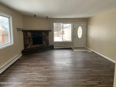 5912 Prosperity Dr, Anchorage, AK 99504 - photo 3