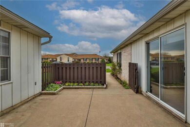 5759 Burning Tree Ln, Macungie, PA 18062 - photo 6