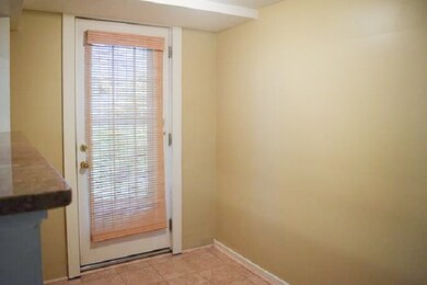 21 Dinsmore St, Nashua, NH 03064 - photo 7