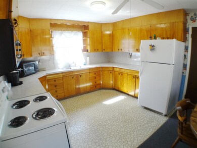 897 Profile Rd, Bethlehem, NH 03574 - photo 5