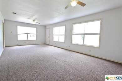 518 Steven St, Troy, TX 76579 - photo 3