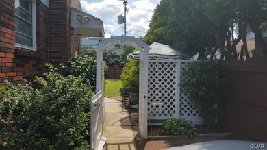 1018 E Congress St, Allentown, PA 18109 - photo 3