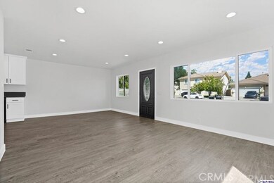 18922 Arminta St, Reseda, CA 91335 - photo 3