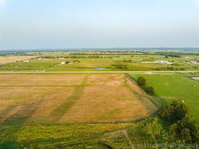 7003 Garfield Rd, Beggs, OK 74421 - photo 6