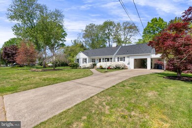 2004 Prices Ln, Alexandria, VA 22308 - photo 2