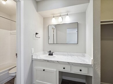 2322 Dunlavy St unit 9, Houston, TX 77006 - photo 7