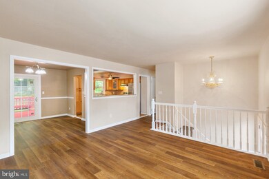 13324 Nassau Dr, Woodbridge, VA 22193 - photo 6