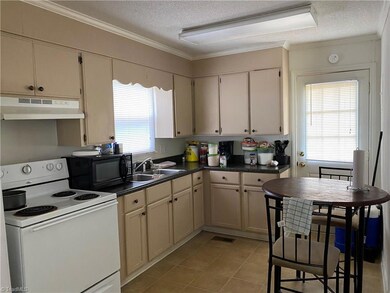 895 Fisher Cir, Asheboro, NC 27205 - photo 5