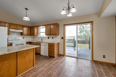 704 S Longbranch Dr, Maize, KS 67101 - photo 3