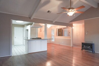 2115 Beaver Bend Rd, Houston, TX 77088 - photo 4