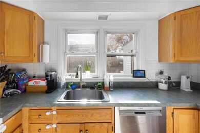 9 Roosevelt Rd, Cumberland, RI 02864 - photo 7