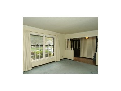 10316 Oakmont St, Lenexa, KS 66215 - photo 4