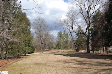 1303 Roe Ford Rd, Greenville, SC 29617 - photo 3