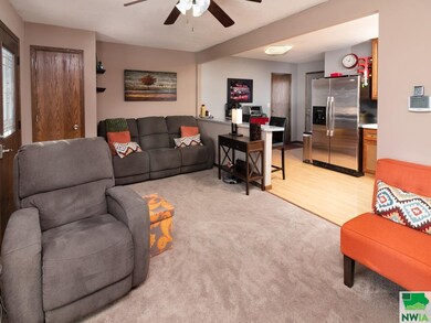 722 4th St, Onawa, IA 51040 - photo 5