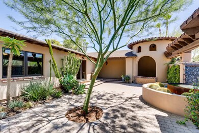 5802 E Onyx Ave Paradise-large-006-23-Fr