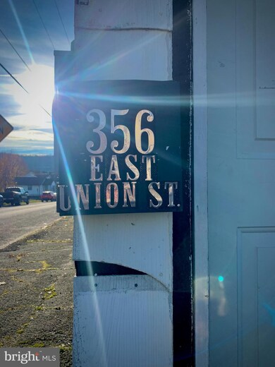 356 E Union St, Tamaqua, PA 18252 - photo 2