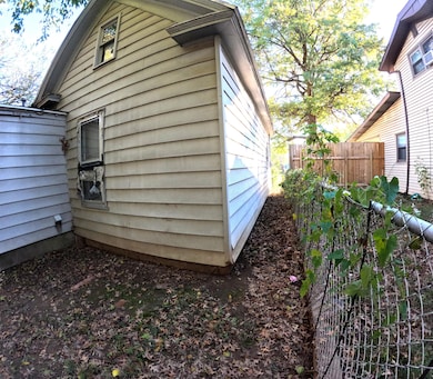 1611 W Atlantic St, Springfield, MO 65803 - photo 5