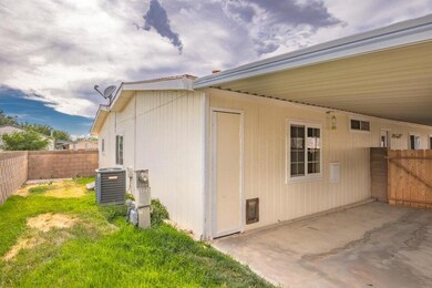45465 25th St E unit Spc 176, Lancaster, CA 93535 - photo 4