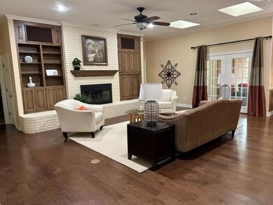 837 Lynhurst Ln, Denton, TX 76205 - photo 3