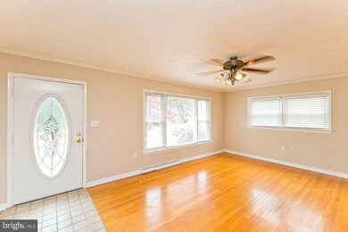 421 Beechcroft Rd, Winchester, VA 22601 - photo 4