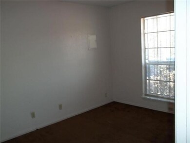 10720 Forest Ridge Ln, El Paso, TX 79935 - photo 5