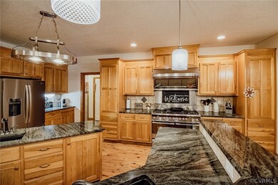 6809 W Quaker Rd, Disputanta, VA 23842 - photo 6