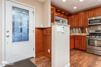Entryway 9812-SMALL