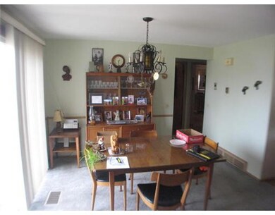 26 Woodcrest Dr, Riverside, RI 02915 - photo 6