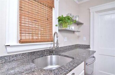 135 Albion St unit 2, Somerville, MA 02144 - photo 3